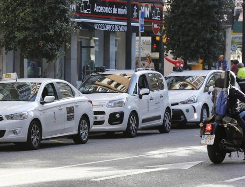 Los taxistas de Gijón ven la peatonalización como «un despropósito» que les perjudica